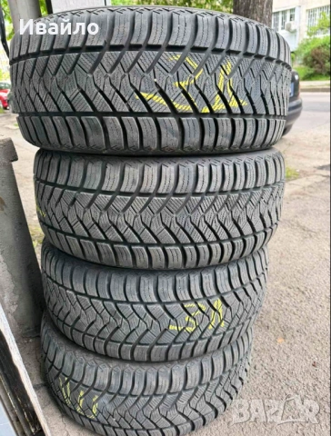 Продавам 4 броя зимни гуми 225.45.17 на 1 сезон дот 2021 Maxxis 