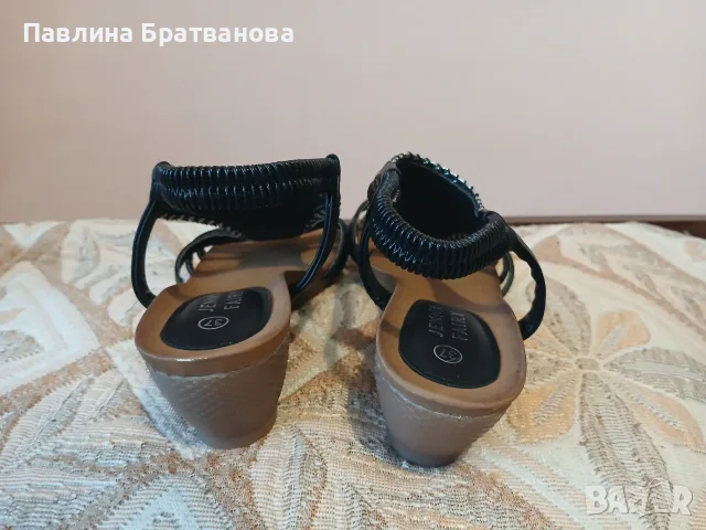 Много добре запазени дамски сандали , снимка 3 - Сандали - 55579248
