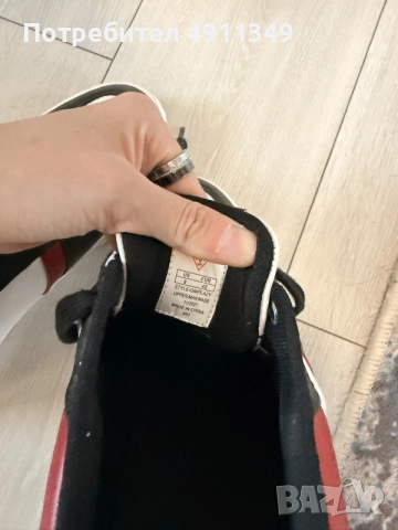 Маратонки guess , снимка 5 - Маратонки - 55681857