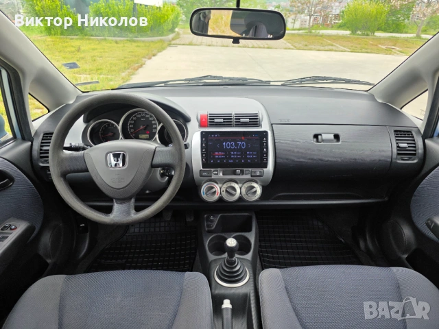 Honda Jazz 1.2i, 2006 г. Климатик / Бензин / Обслужена, снимка 8 - Автомобили и джипове - 54467008