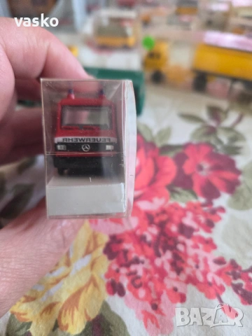 BBUSCH 1:87 MERCEDES GERMANY, снимка 4 - Колекции - 54376843