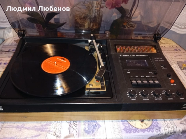 Ретро комбо ITT Грамофон,радио и касетофон 