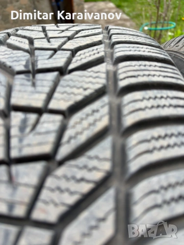 Зимни гуми Hankook 225/55 R19, снимка 2 - Гуми и джанти - 54540561