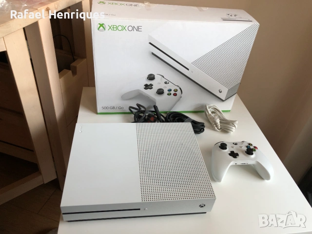 Microsoft Xbox One S 500gb, снимка 2 - Xbox конзоли - 54857560