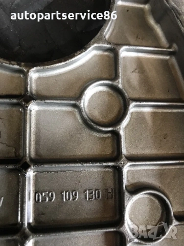 Капак/декоративен край на ангренажен капак за Audi A8 4.2 TDI (2007-2010) 059109130H, снимка 3 - Части - 54726742
