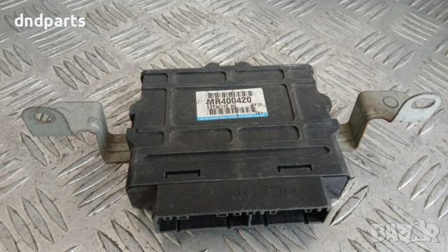 Модул Mitsubishi Pajero 2003 MR400420 X2T34172