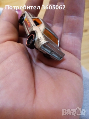 Количка Hot Wheels , снимка 3 - Коли, камиони, мотори, писти - 54889794