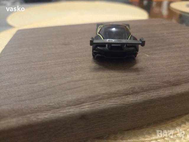 Hotwheels Aston Martin Vulcan 2018, снимка 4 - Колекции - 54195797