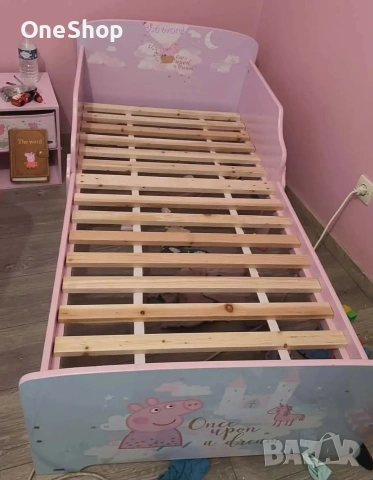 Детско легло Peppa Pig 140x70 см с ламелна основа – Розово легло с Пепа Пиг, замък и еднорог, снимка 2 - Бебешки легла и матраци - 54966046