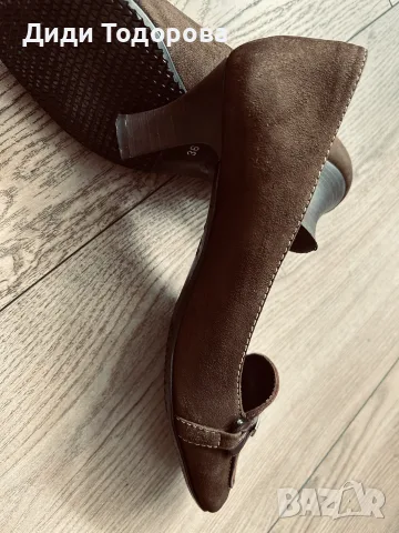 Италиански велурени обувки на ток LORBAC (Made in Italy), снимка 3 - Дамски обувки на ток - 55403641