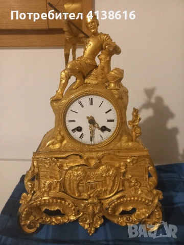 Античен настолен часовник