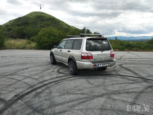 Subaru Forester 2.0 turbo, снимка 4 - Автомобили и джипове - 54896217