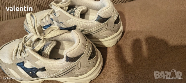 оригинални маратонки mizuno , снимка 3 - Маратонки - 55104358