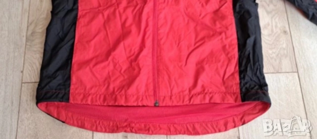 NIKE НОВА Детска ветровка 13-15 г, снимка 5 - Детски якета и елеци - 43363744