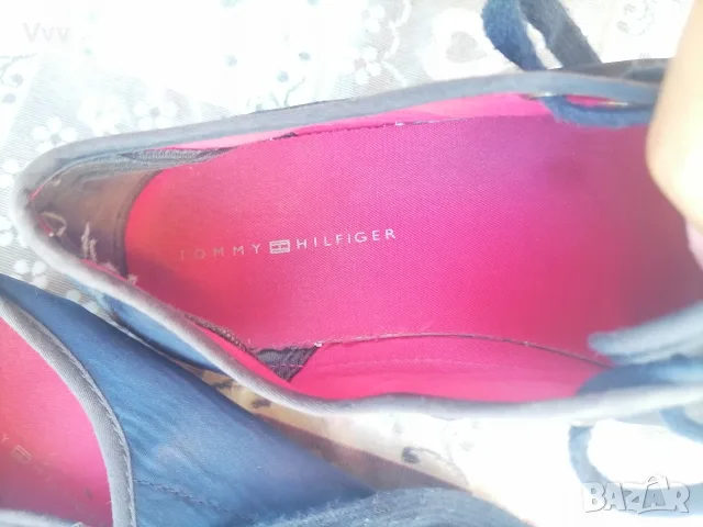 дамски платненки Tommy Hilfiger 39, снимка 5 - Кецове - 55698286