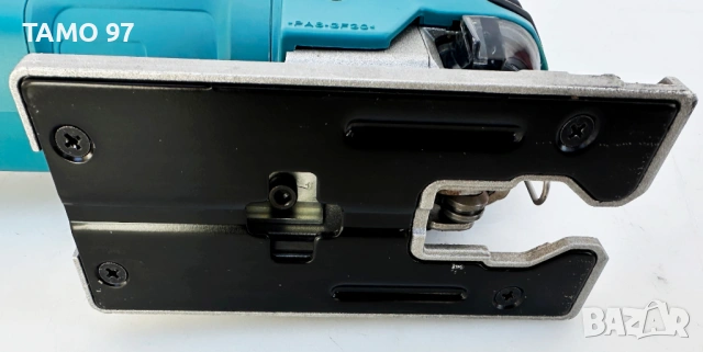 Makita 4351FCT - Професионален прободен трион с обороти неразличим от нов!, снимка 8 - Други инструменти - 54484302