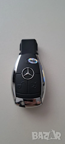 Флашка Мерцедес, снимка 2 - USB Flash памети - 55076753