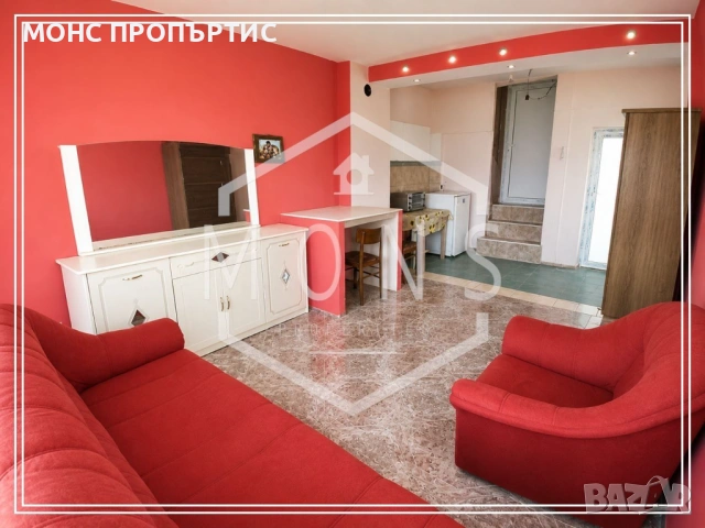 За продажба къща с двор в с. Сушица, близо до гр. Стражица.