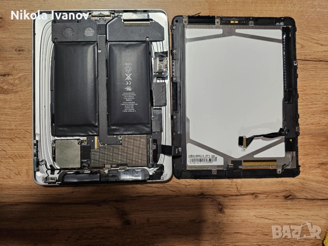 Apple iPad 1st Gen (A1337 EMC 2328) 64GB + 3G – За части / Подута батерия, снимка 9 - Резервни части за телефони - 54568388