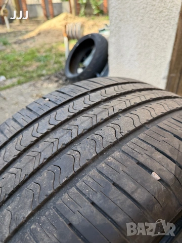 Всесезонни гуми Goodyear 285/40/20 Цената е за 2 броя !!!, снимка 4 - Части - 54893716