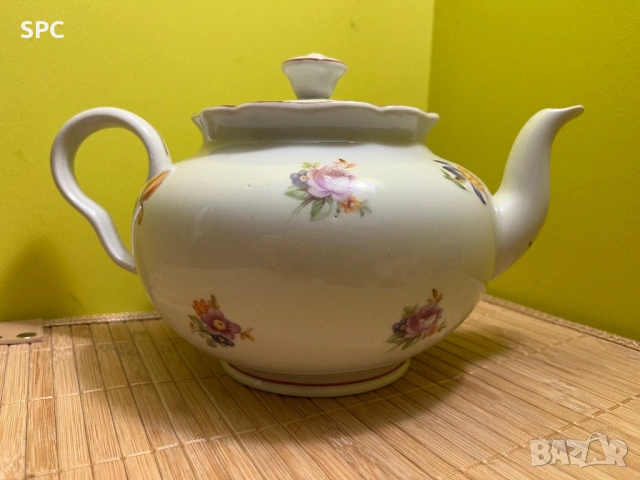 Порцеланов чайник, снимка 2 - Сервизи - 54307115