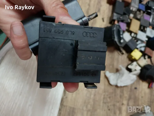 Бутон ел. стъкло Audi A3 S3 8L , 8L0959851, снимка 3 - Части - 55665304