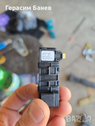 A2048210851 Сензор влажност преден прозорец OEM MERCEDES W212 E 350 CDI 4MATIC OM642 2011