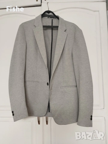 Продавам почти ново сако ZARA