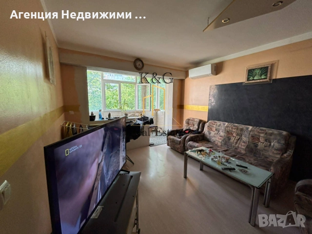 Двустаен апартамент в ж.к " Орел " 