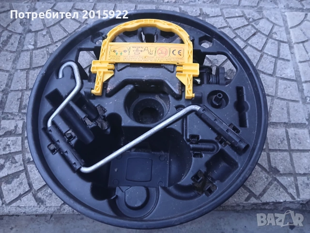 Оригинален комплект крик ключ за Renault Clio-3.Zoe.kangoo., снимка 5 - Аксесоари и консумативи - 55005806