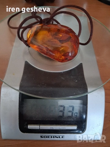 кехлибар, снимка 3 - Колиета, медальони, синджири - 54584291