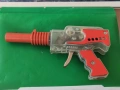 Стара играчка пистолет space age, снимка 1