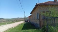 Продава се тухлена къща в с. Камбурово, област Търговище. , снимка 1