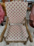 Дъбово кресло с дърворезба и гобленова дамаска , снимка 4