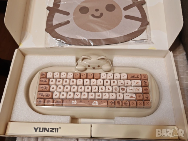 Yunzii C68 безжична механична клавиатура коте – RGB, за момичета и жени, нова