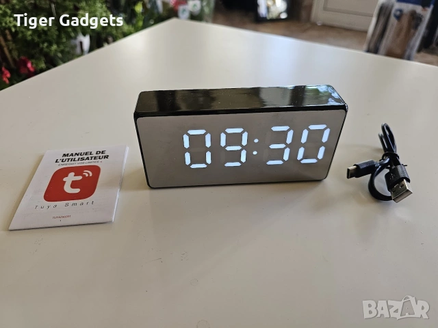 WiFi часовник със скрита камера Tuya Smart – Нощно виждане, детекция на движение, TF карта