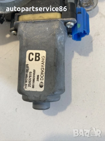 Механизъм за стъклоповдигач за задна дясна врата за Chevrolet Captiva 2.2 VCDI (2012) 25937970, снимка 2 - Части - 54644539