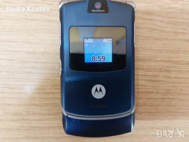 MOTOROLA V3 