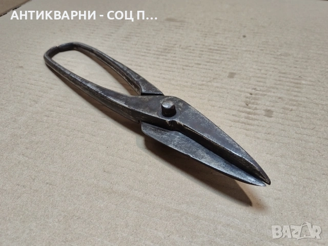 Стара Кована Ножица За Рязане На Ламарина. / НОМЕР 1818.
