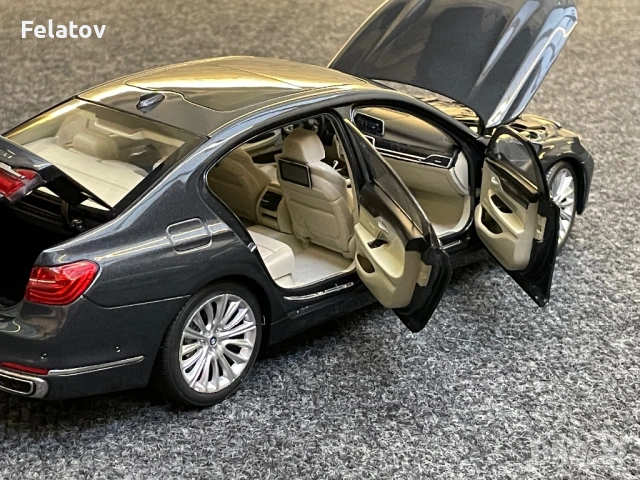 BMW G12 750li Paragon 1:18, снимка 4 - Колекции - 54442431