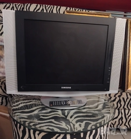 Телевизор Samsung 20-инчов LCD