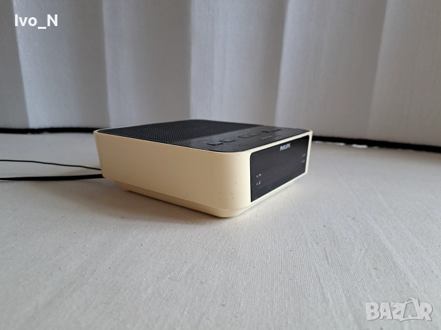 Радио часовник Philips AJ 3115., снимка 2 - Радиокасетофони, транзистори - 55264996