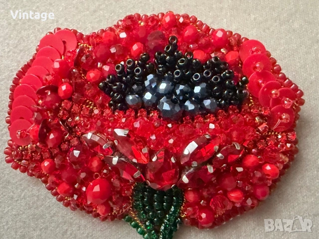 Уникална красота! Ръчно изработена брошка Ален мак 