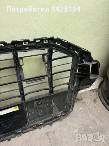 Audi Q7 решетка Grill, снимка 7 - Части - 54496944
