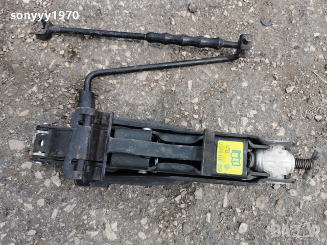 VOLKSWAGEN-КРИК С ВЪРТОК 3005261819H2E6R, снимка 5 - Аксесоари и консумативи - 54721744