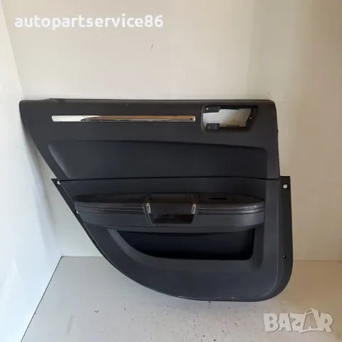 Панел за тапицерия на задна лява врата черен SRT стил за Chrysler 300C (2009) OEM, снимка 3 - Части - 55638829