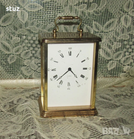 Голям настолен часовник