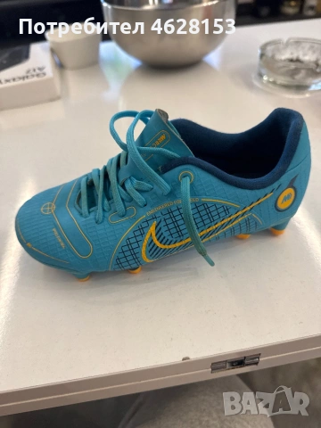 детски бутонки nike и kipsta за футбол, снимка 2 - Детски обувки - 54464119