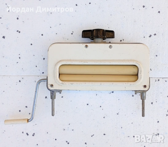 Стара преса/ръчна центрофуга 