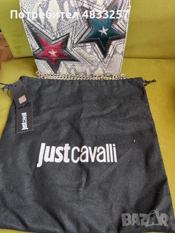 Оригинална чанта на Just Cavalli запазена,чантата върни заедно с торбичката ., снимка 5 - Чанти - 54615636